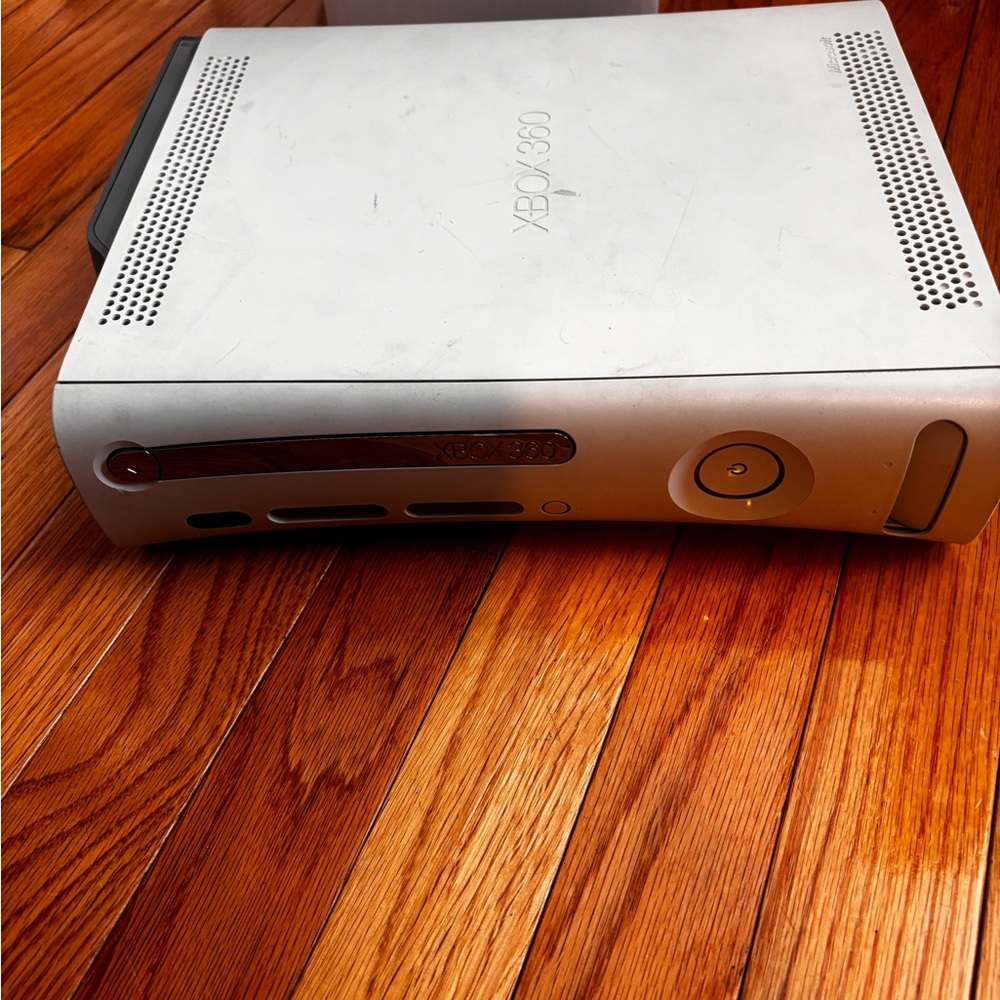 Xbox 360 Gaming Console